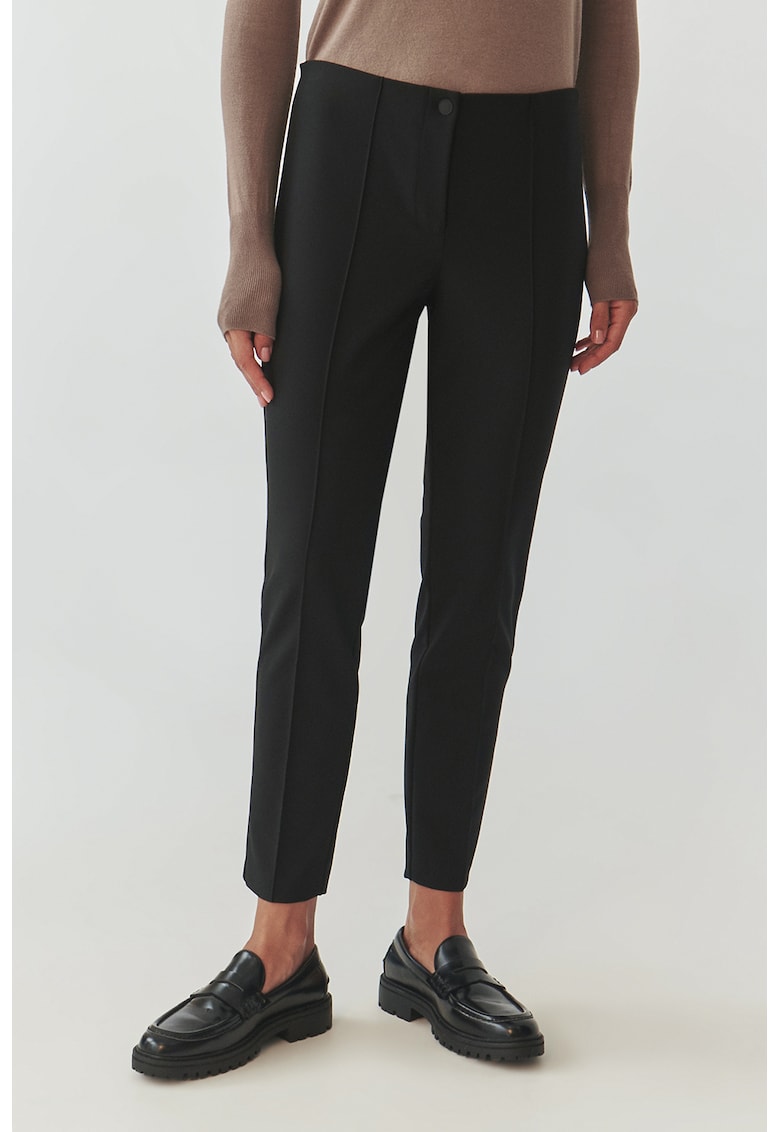 Pantaloni crop eleganti cu pense