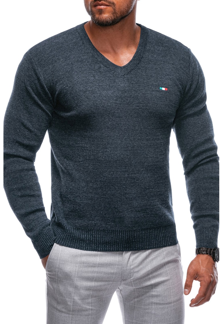 Pulover tricotat fin cu decolteu in V