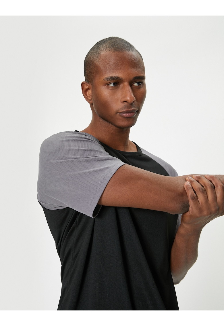 Tricou cu maneci raglan contrastante