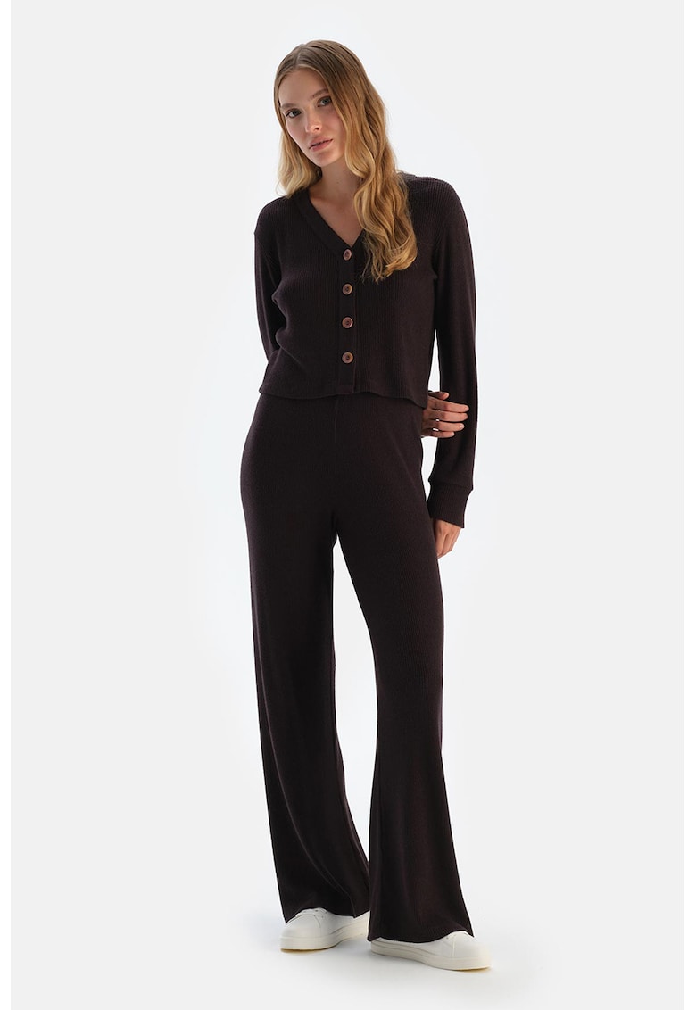 Pantaloni cu talie inalta