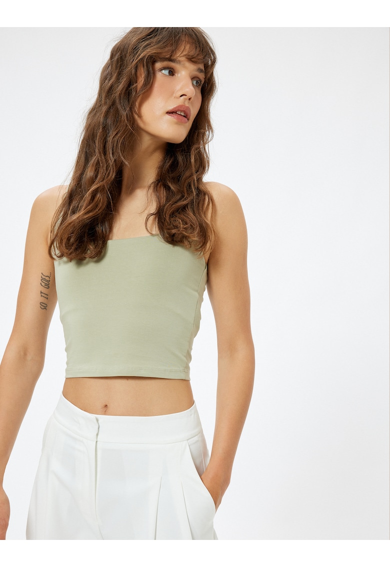 Top crop cu decolteu patrat