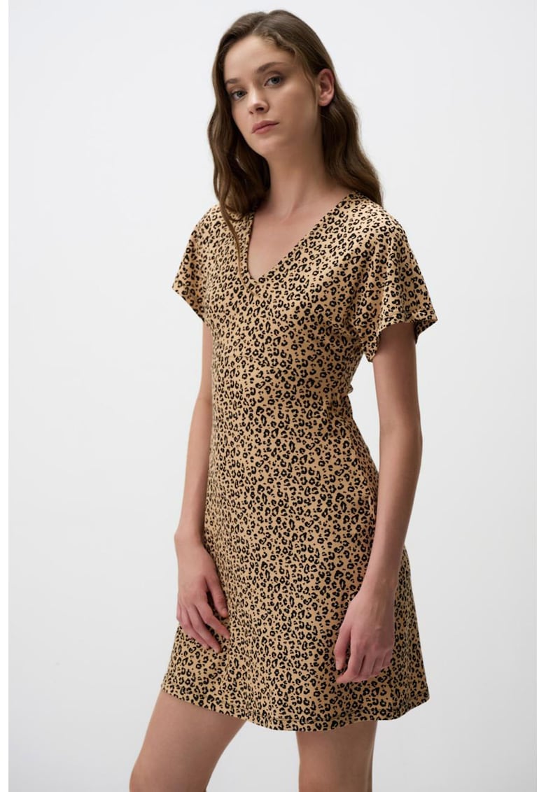 Rochie cu animal print si decolteu in V