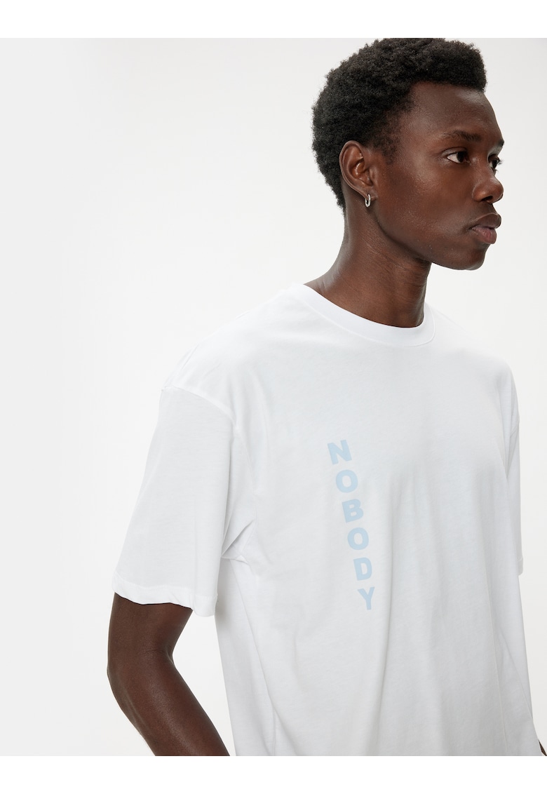 Tricou lejer cu text