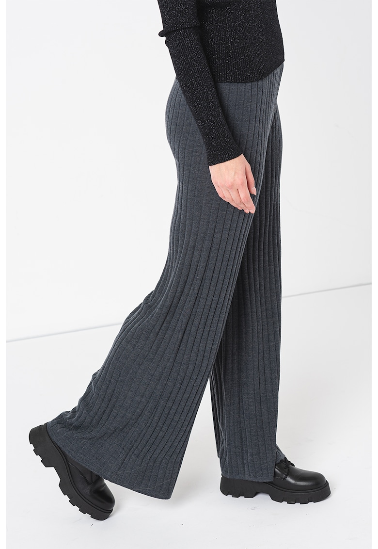 Pantaloni din amestec de lana cu croiala ampla