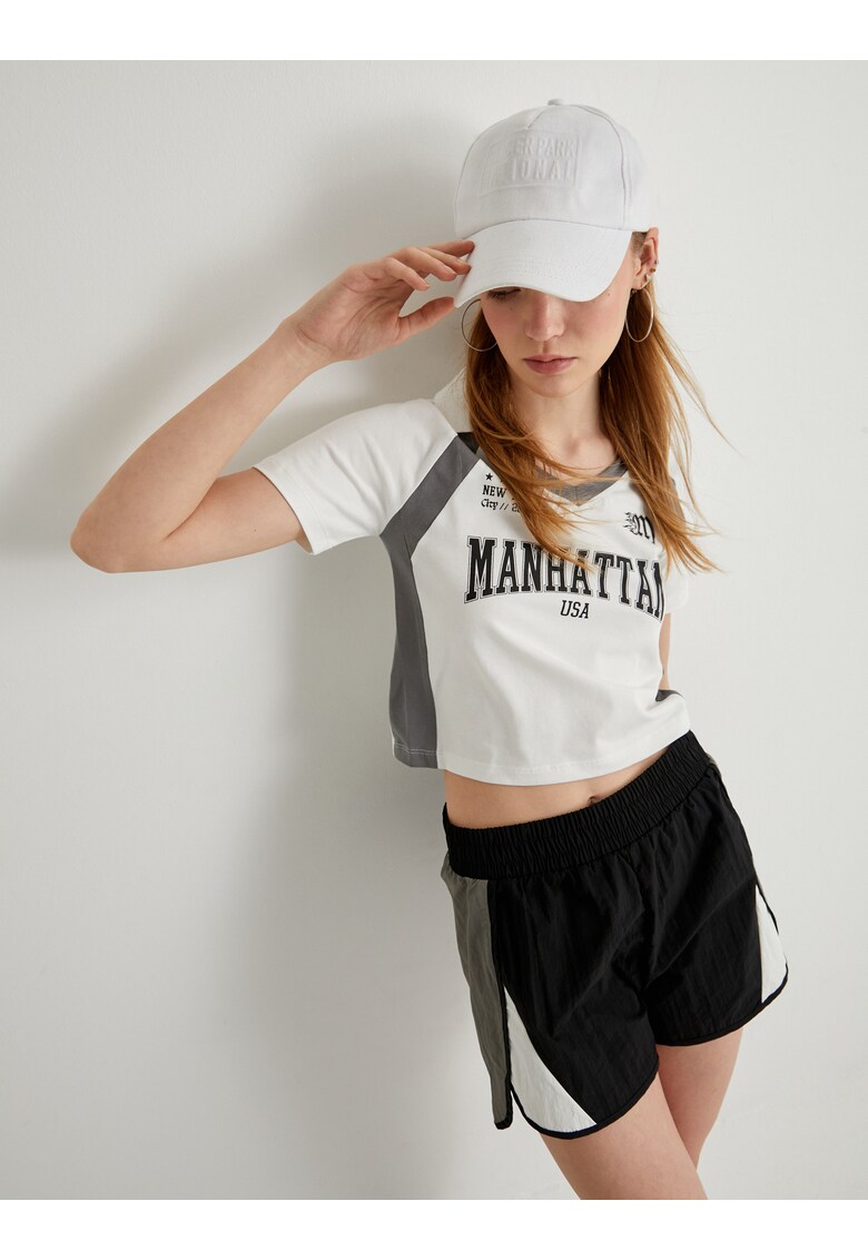 Tricou crop cu maneci raglan