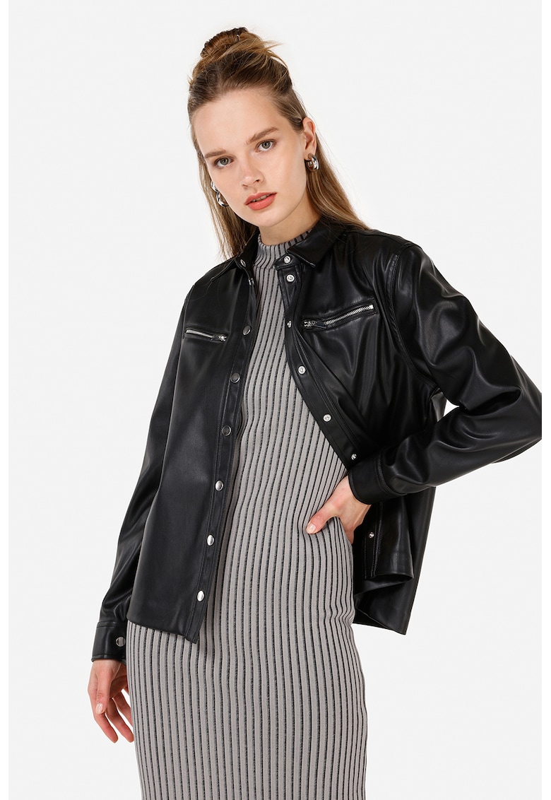 Jacheta de piele ecologica cu capse Jacheta de piele ecologica cu capse