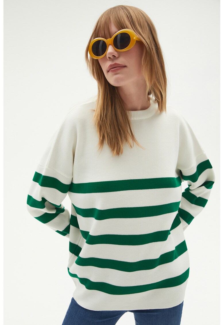 Pulover lejer cu model in dungi - Verde aquamarin/Alb murdar