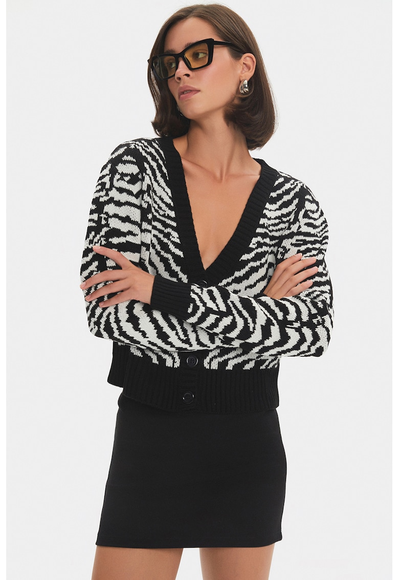 Cardigan crop cu animal print