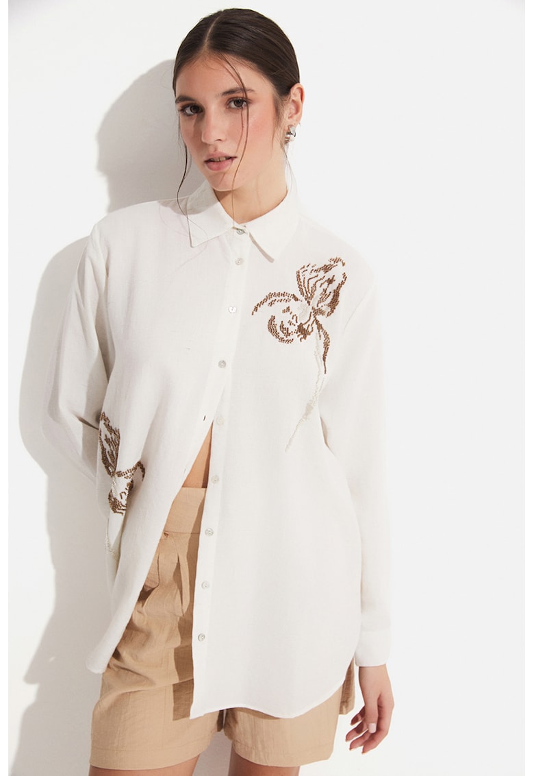 Camasa supradimensionata cu aplicatii cu margele