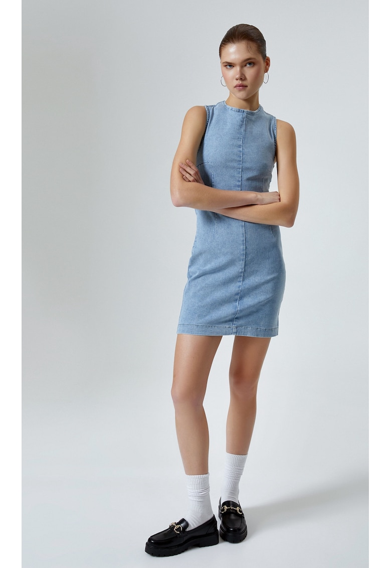 Rochie mini cambrata din denim fara maneci