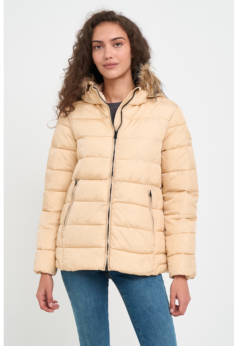 Geaca impermeabila rezistenta la vant cu vatelina si gluga