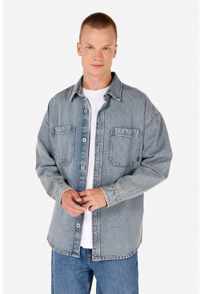 Camasa din denim cu buzunar aplicat