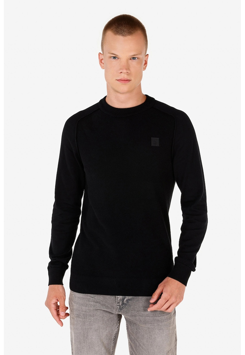 Pulover cu decolteu la baza gatului - din bumbac