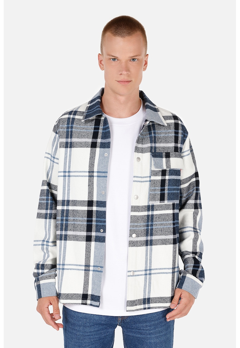 Camasa cu maneci lungi si model in carouri