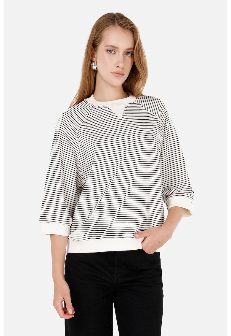 Bluza cu model in dungi si maneci medii
