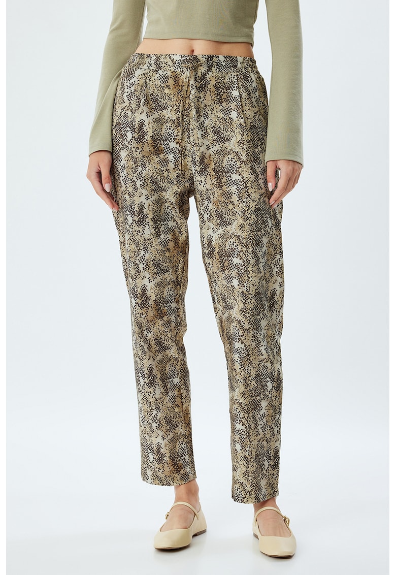Pantaloni conici cu imprimeu