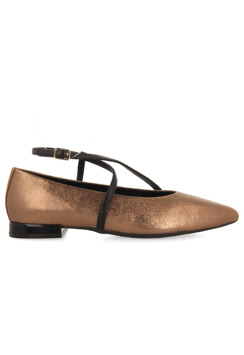 Balerini de piele cu varf ascutit si aspect metalizat