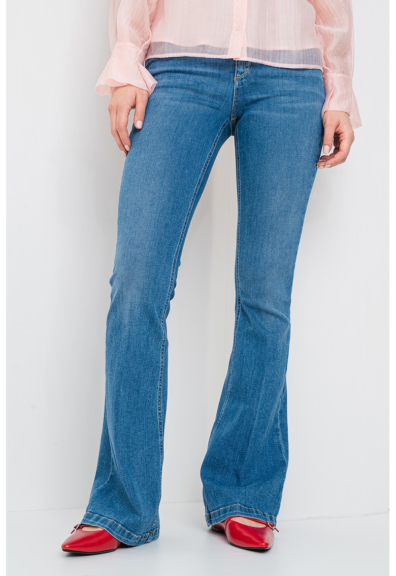 Blugi ampli cu 5 buzunare