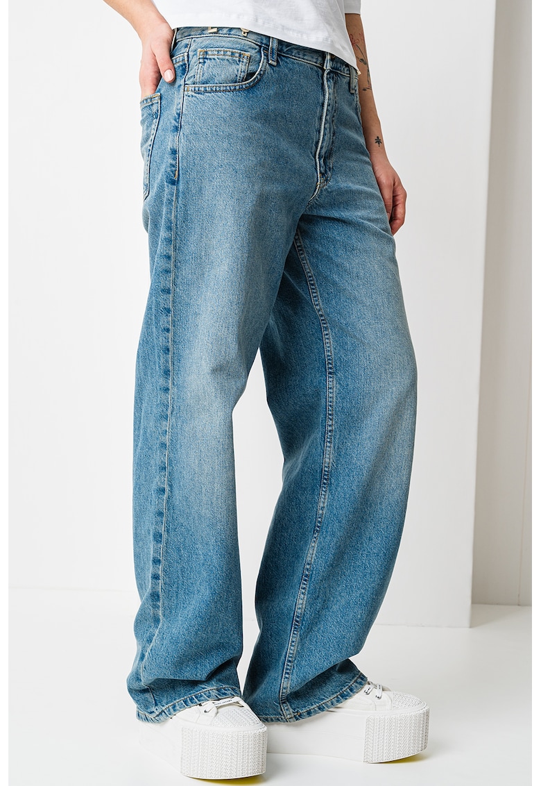 Blugi baggy cu aspect decolorat