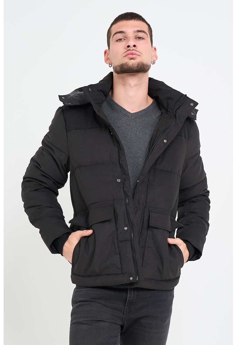 Geaca matlasata cu buzunare