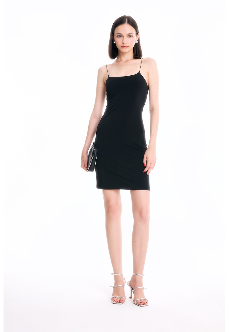 Rochie mini cu croiala bodycon si bretele inguste