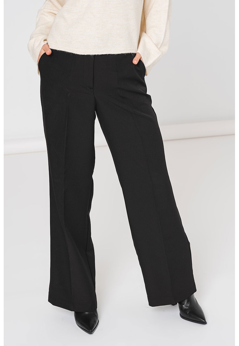 Pantaloni eleganti cu croiala ampla