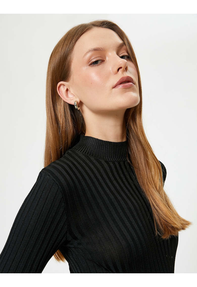 Pulover slim fit cu aspect striat