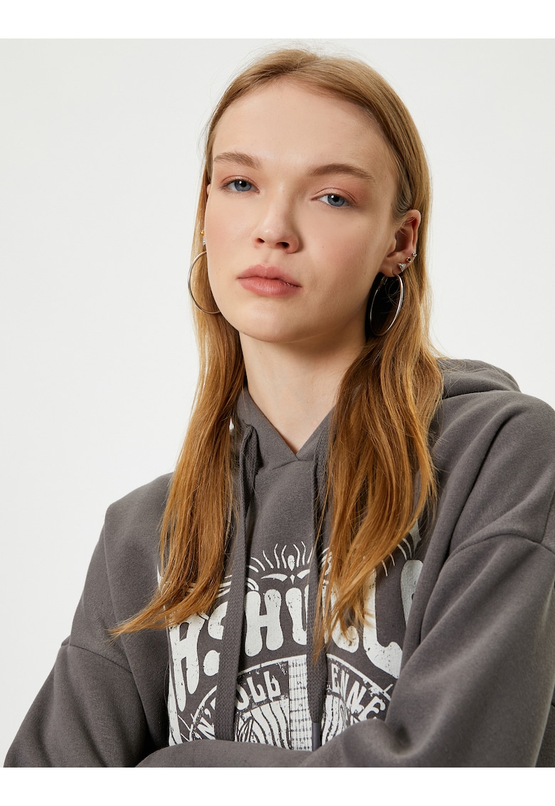 Hanorac cu imprimeu si maneci cazute