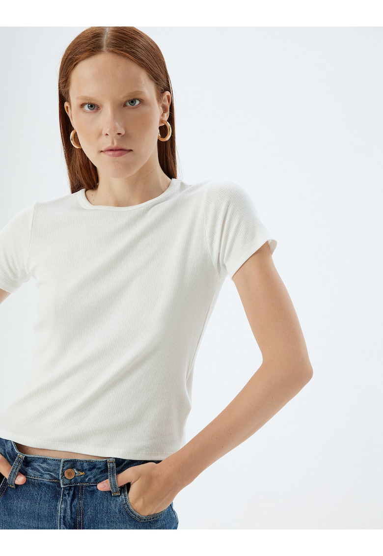Tricou cu decolteu rotund