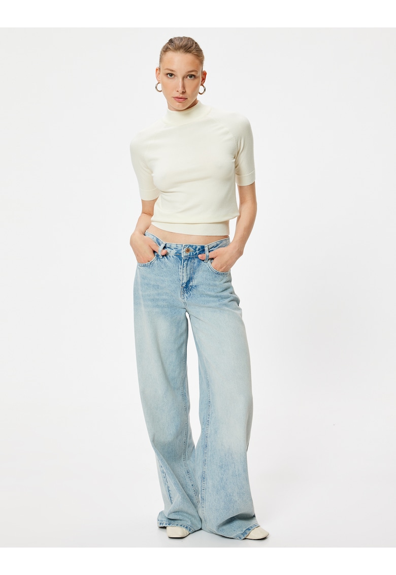 Pulover tricotat fin cu maneci scurte