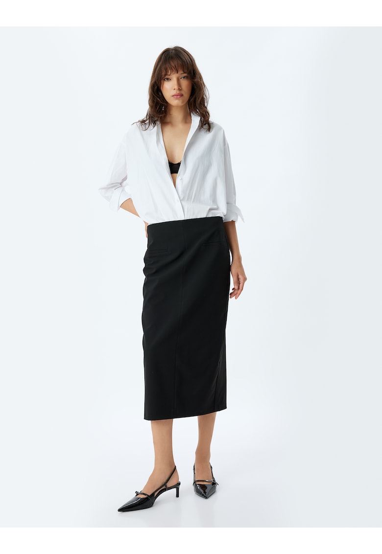 Fusta midi cu slit pe partea din spate Fusta midi cu slit pe partea din spate