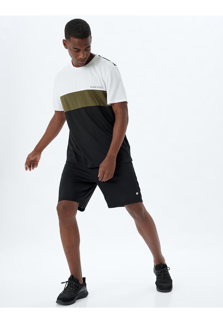 Tricou cu decolteu la baza gatului si model colorblock Tricou cu decolteu la baza gatului si model colorblock