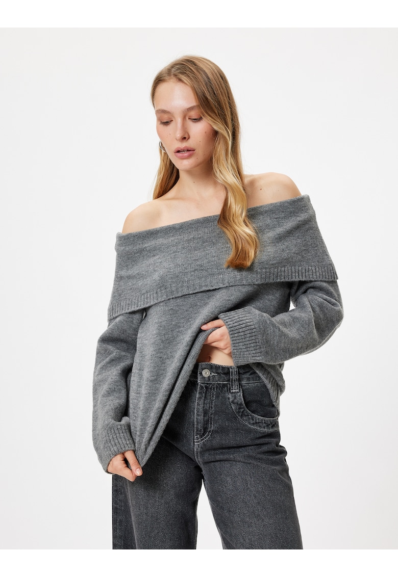 Pulover cu decolteu pe umeri