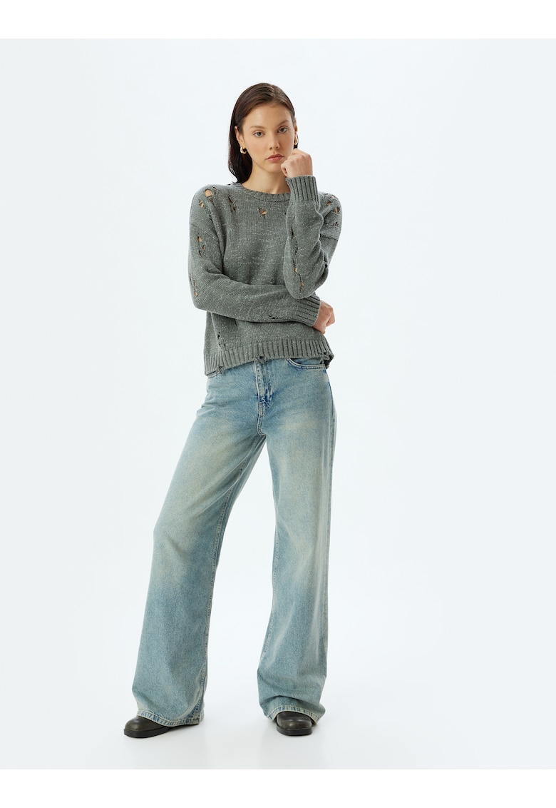 Pulover supradimensionat cu aspect deteriorat