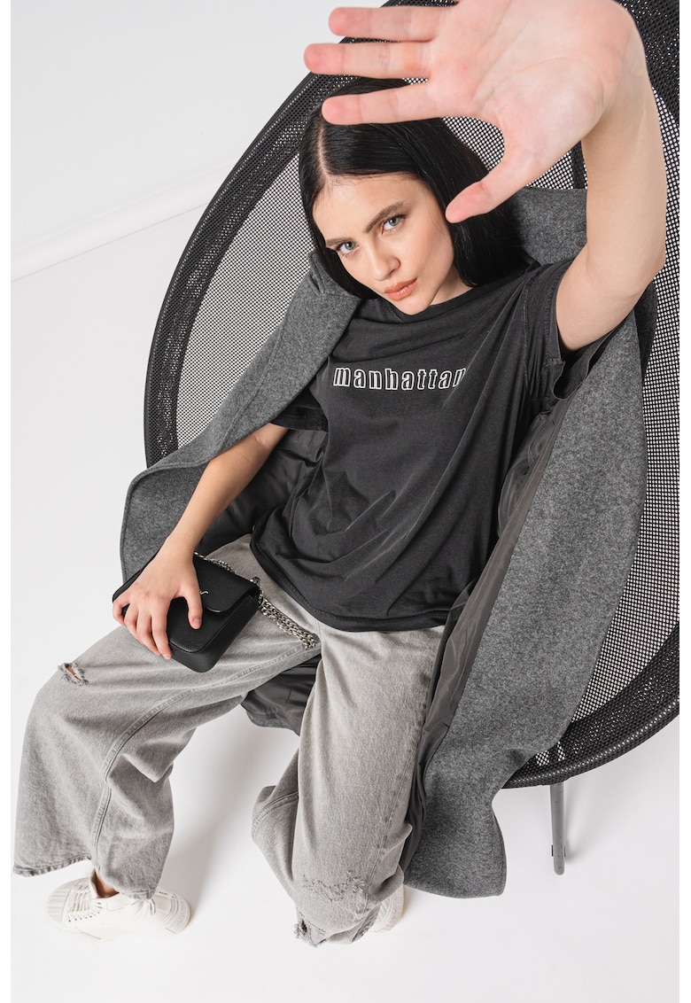 Tricou lejer cu imprimeu text