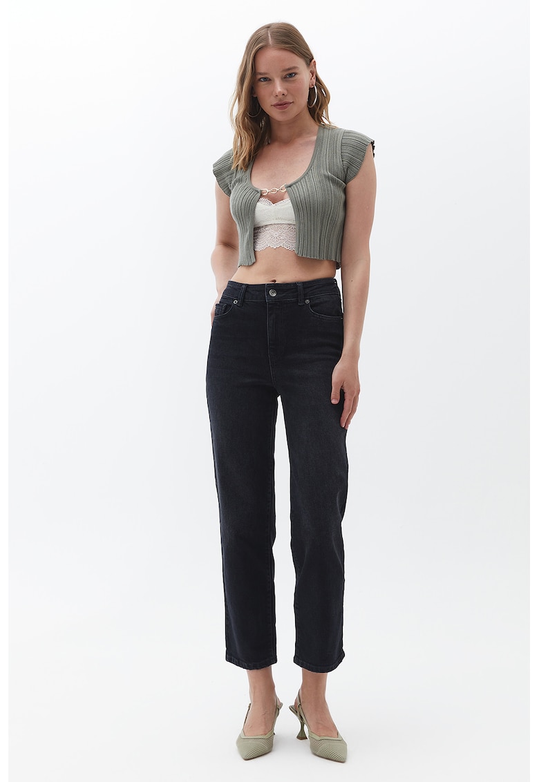 Blugi crop cu talie inalta