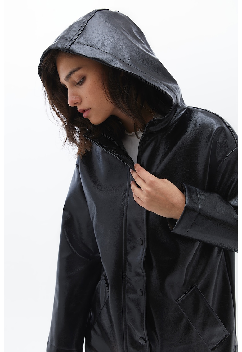 Jacheta de piele ecologica cu gluga si maneci cazute