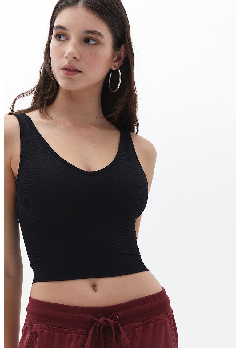 Top crop cu decolteu in V