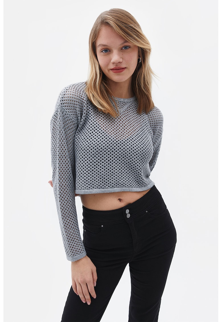 Pulover crop cu perforatii