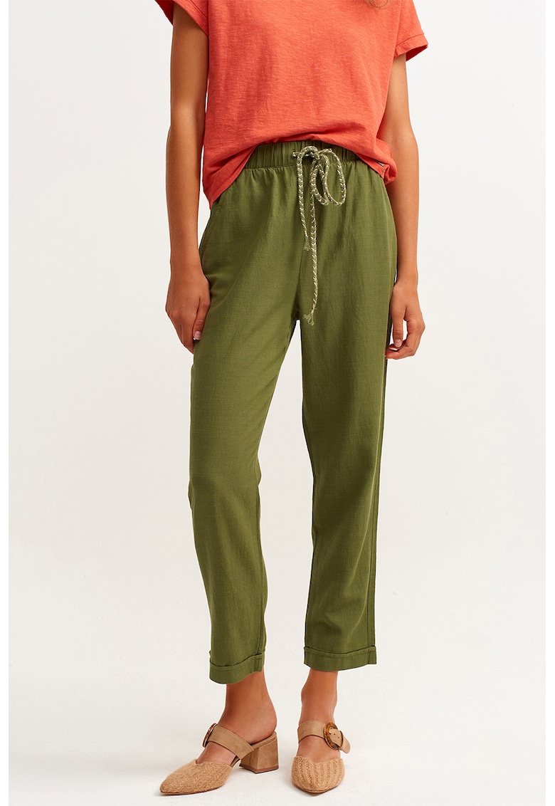 Pantaloni cu snur in talie