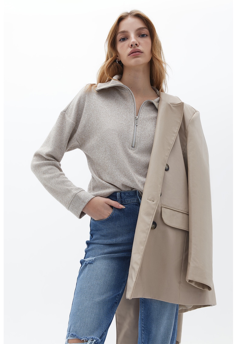 Pulover cu fermoar scurt si maneci cazute