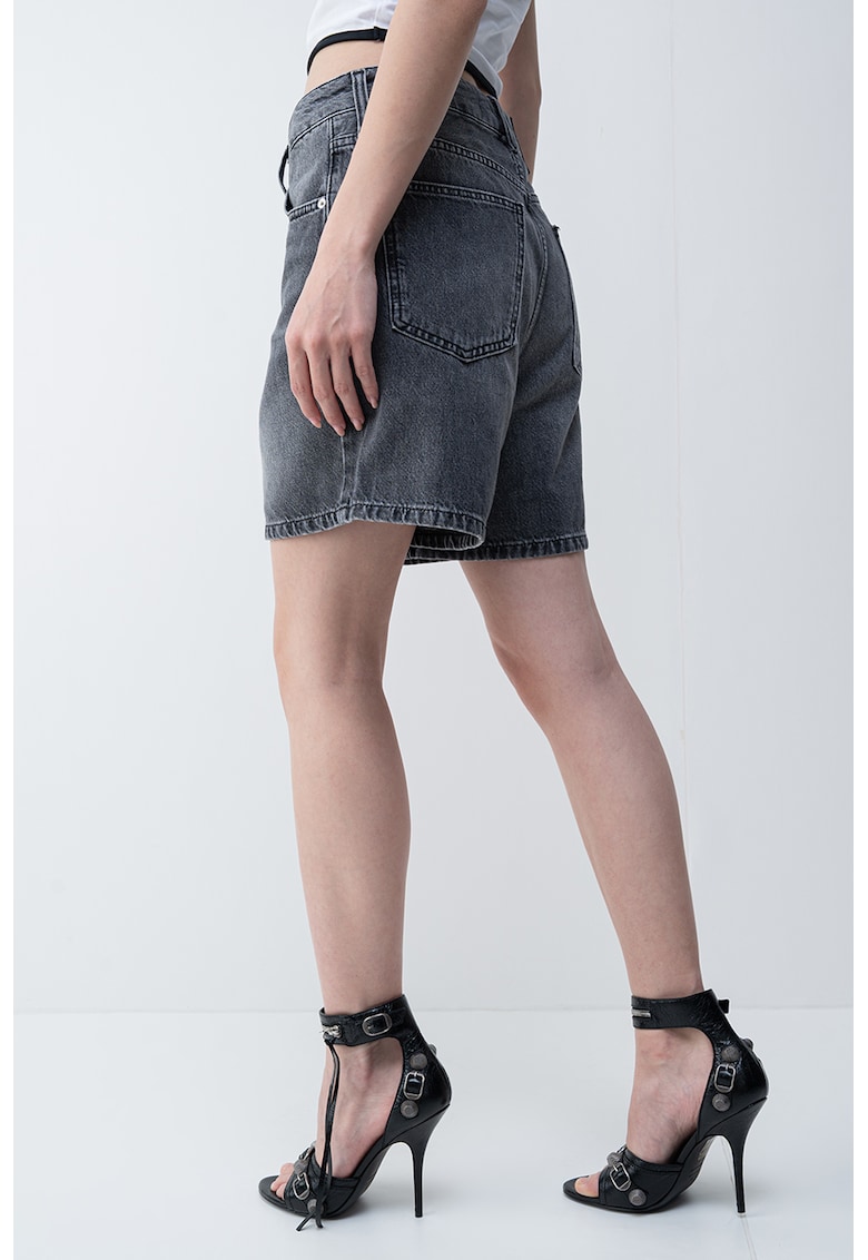 Blugi scurti cu talie inalta Blugi scurti cu talie inalta