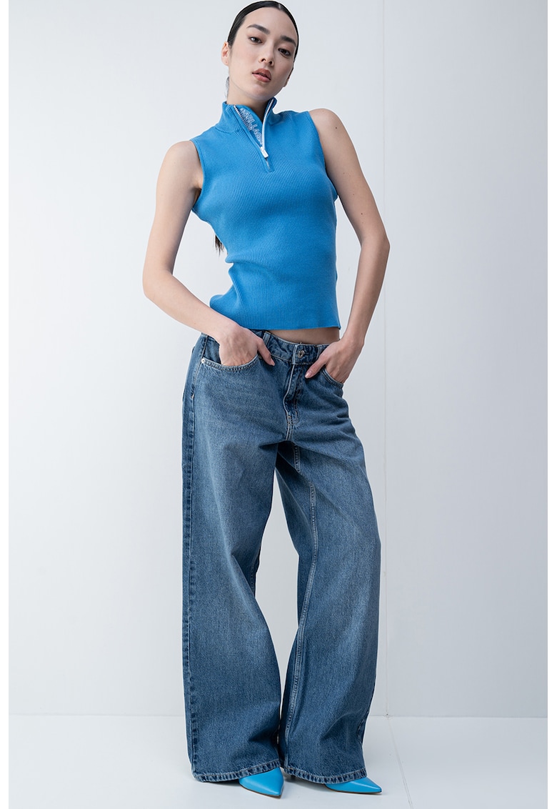 Bluza cu fenta cu fermoar - fara maneci Bluza cu fenta cu fermoar - fara maneci