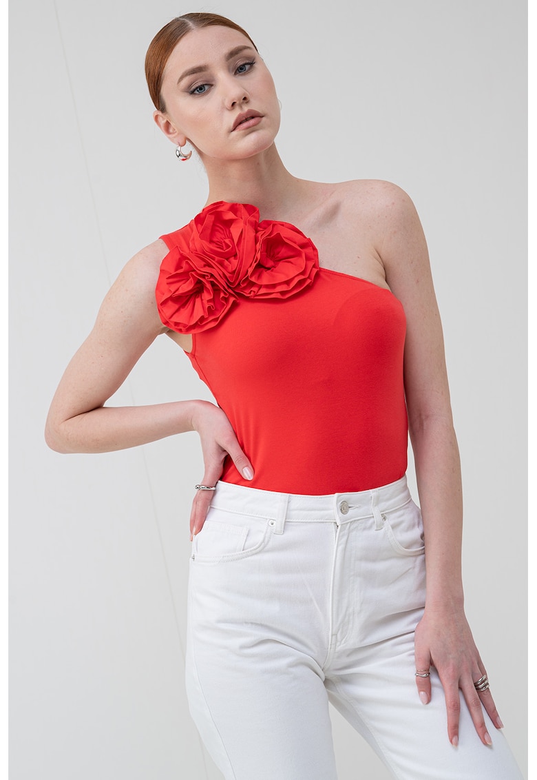 Body cu decolteu pe un umar si aplicatie florala - Coral