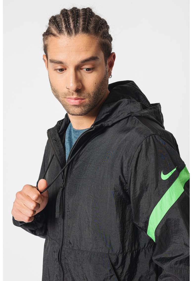 Jacheta lejera - pentru fotbal