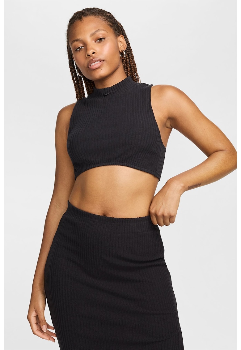 Top crop cu spate decupat