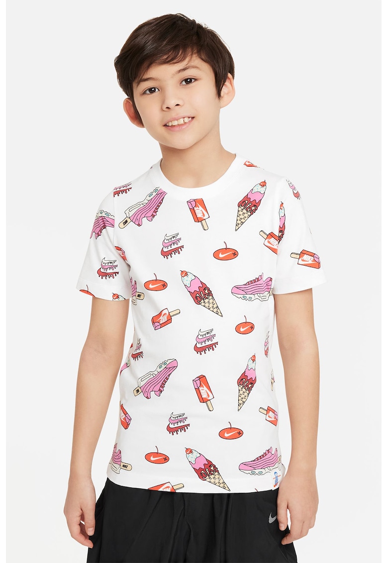 Tricou cu model si decolteu la baza gatului