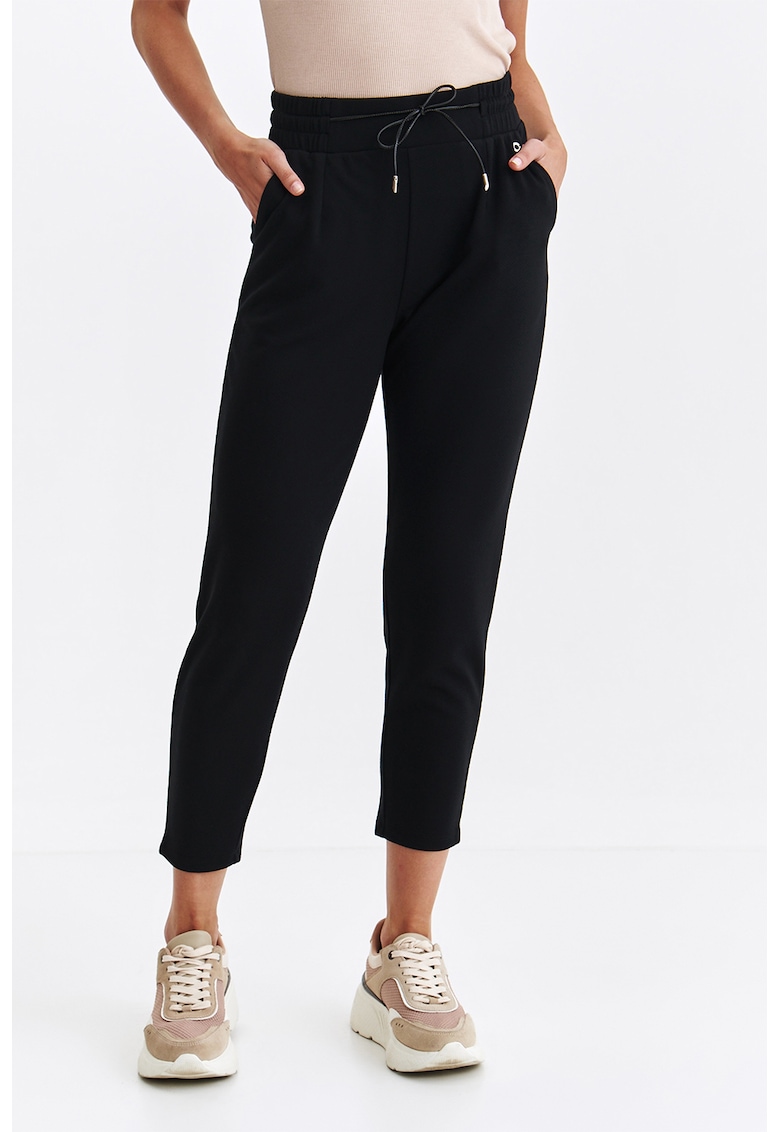 Pantaloni crop cu buzunare oblice