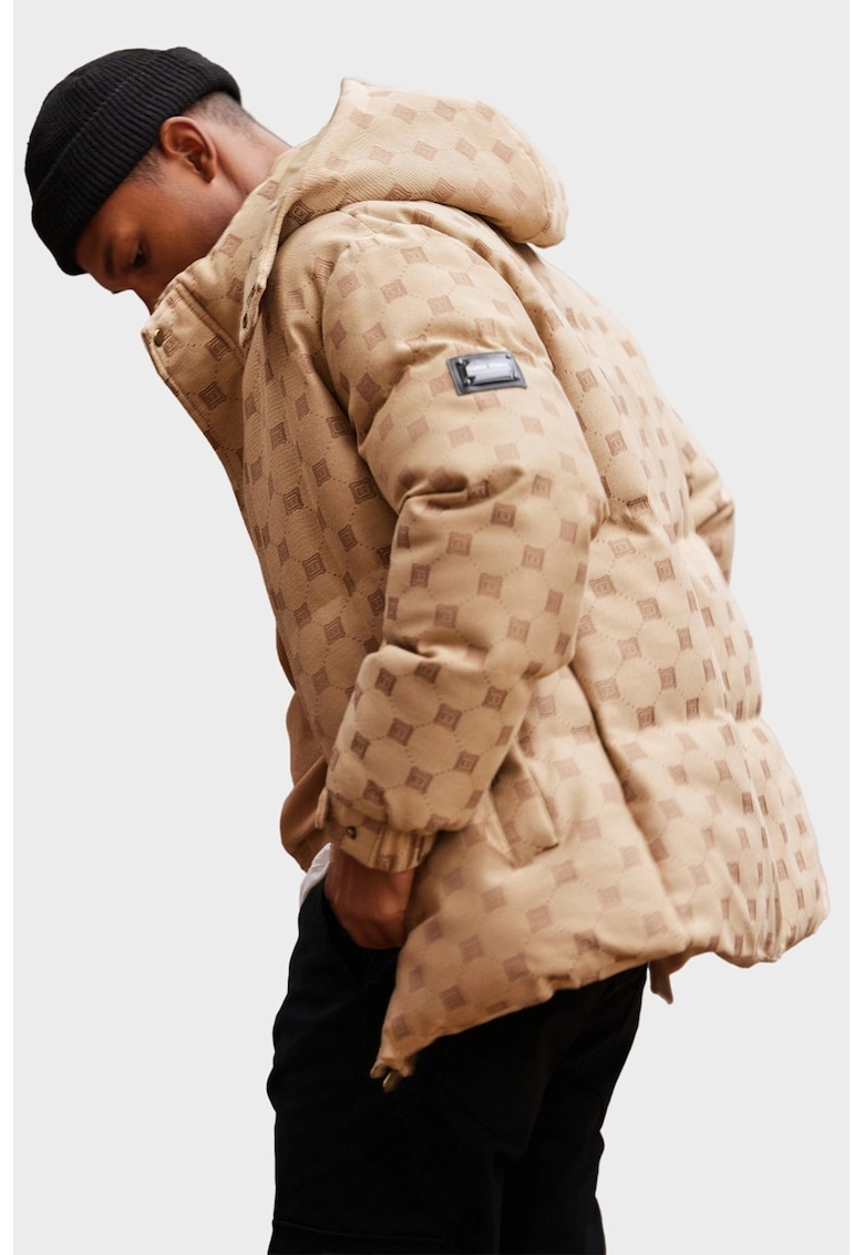 Geaca scurta cu vatelina si model