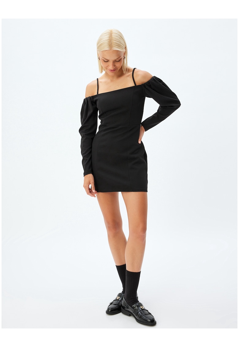 Rochie mini cu decupaj pe umar